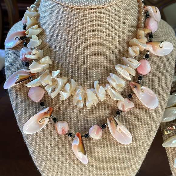 Lot of 13 VTG necklaces & clip earrings Mother of Pearl Shell silver plate - Picture 6 of 11